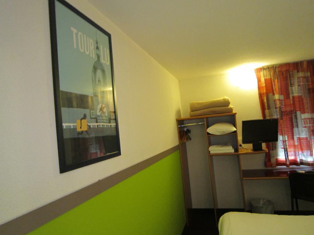 Quick Palace Nantes La Beaujoire Екстериор снимка A room at the hotel