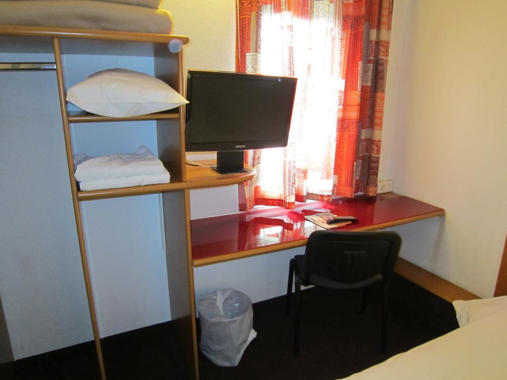 Quick Palace Nantes La Beaujoire Екстериор снимка A room at the hotel