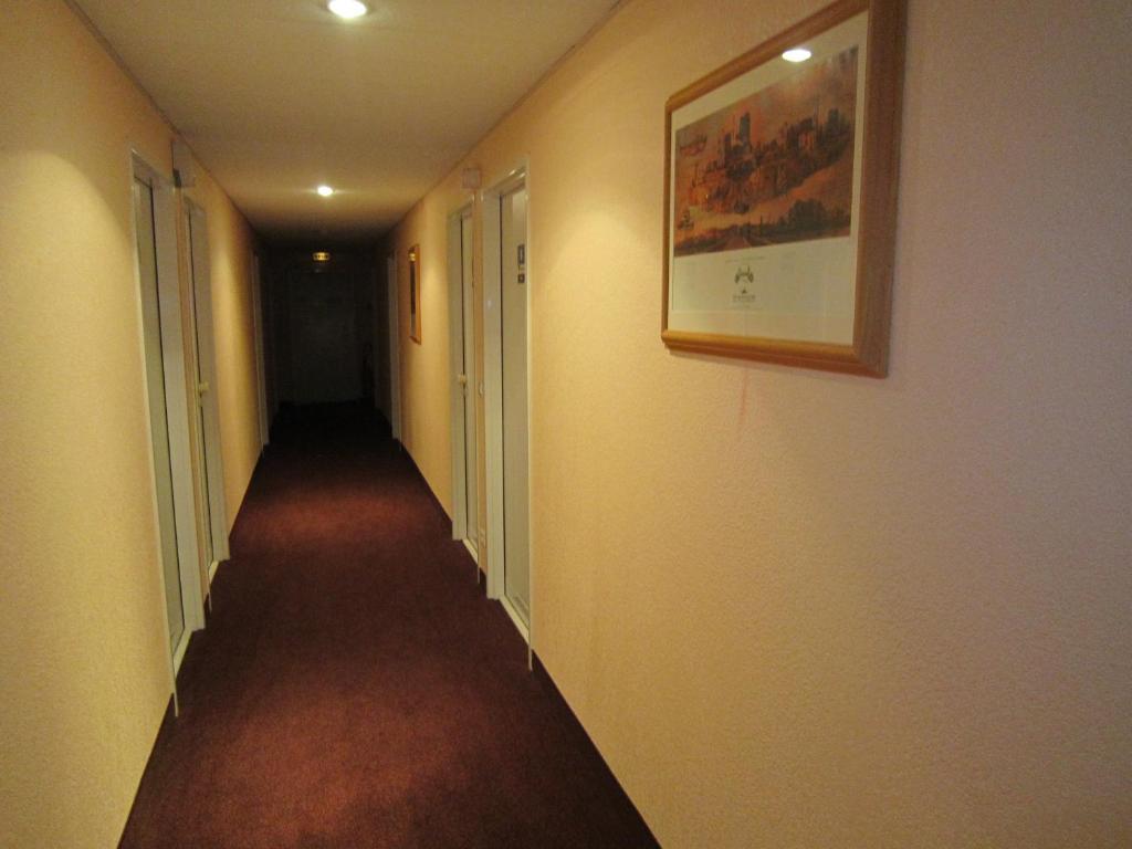 Quick Palace Nantes La Beaujoire Екстериор снимка A typical corridor